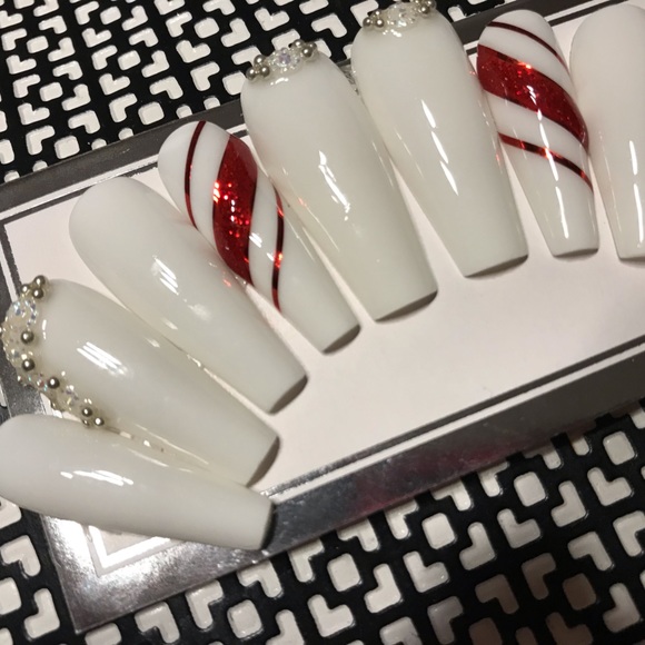 White Christmas candy-cane luxury acrylic gel press on nails any shape n length - Picture 3 of 6